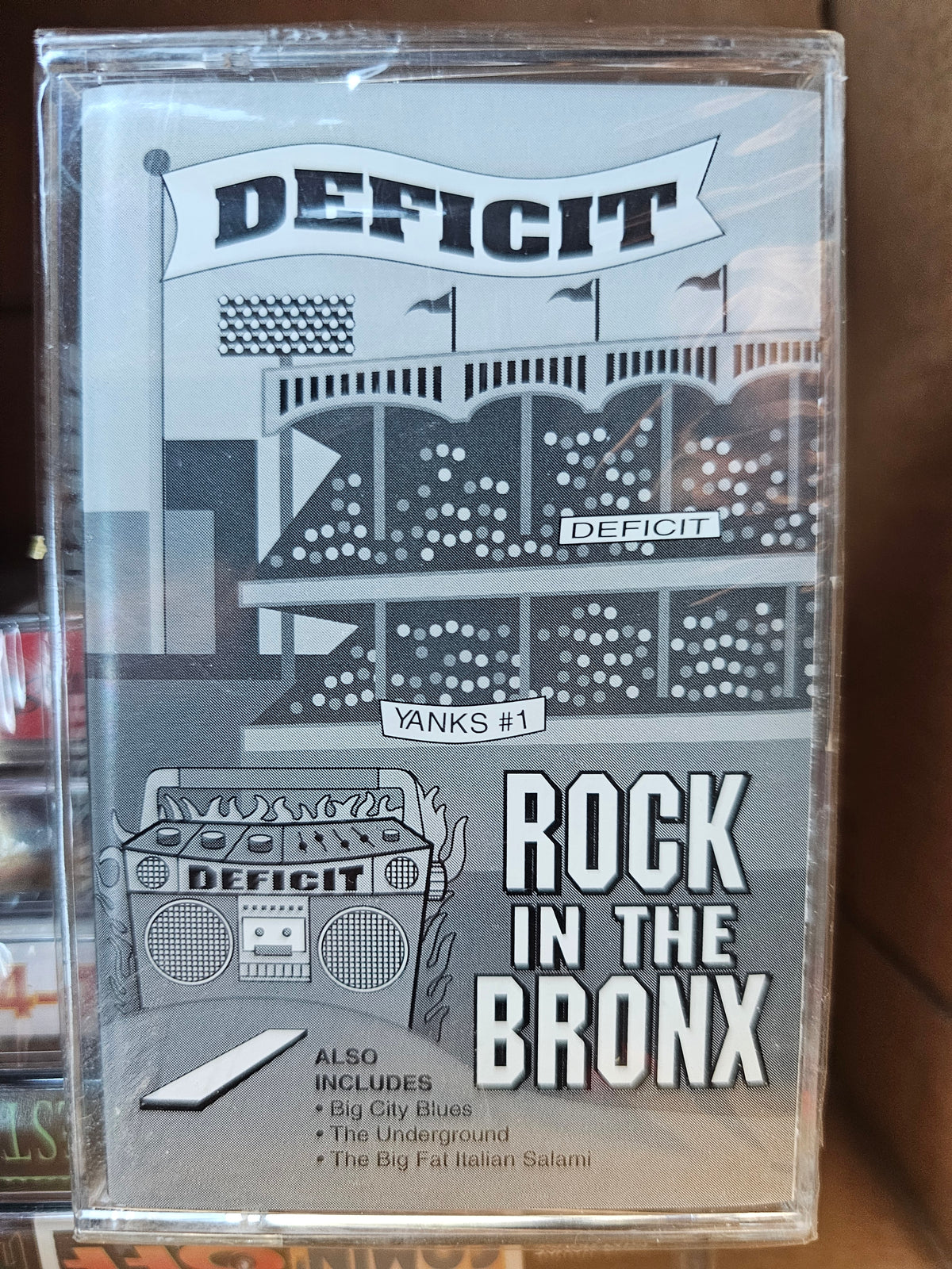 Deficit cassette edge with outer wrap folds
