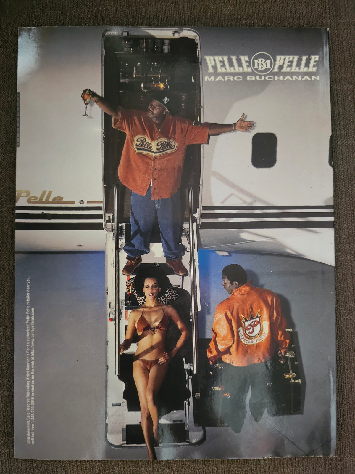 Pelle Pelle by Marc Buchanan airplane back-cover advertisement
